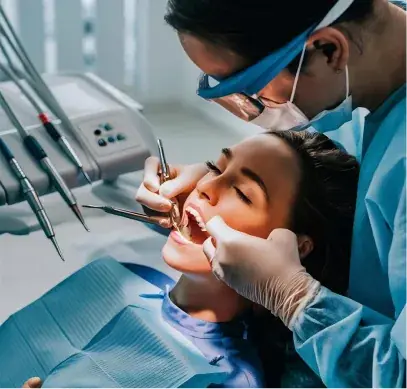 Atendimento odontológico humanizado na Clínica Dra. Denise Trombini em Osasco
